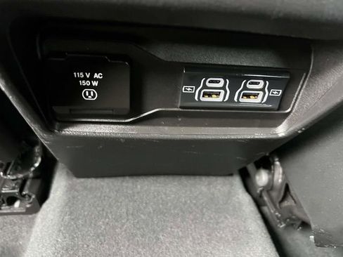 Used 2023 Jeep Grand Cherokee Altitude AWD/4WD image 12