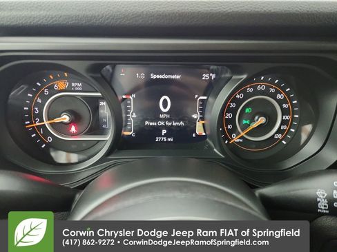 Used 2025 Jeep Wrangler Sport image 23