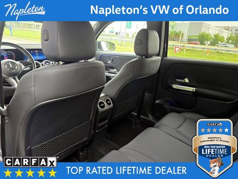 Used 2024 Mercedes-Benz GLB 250 4MATIC image 29