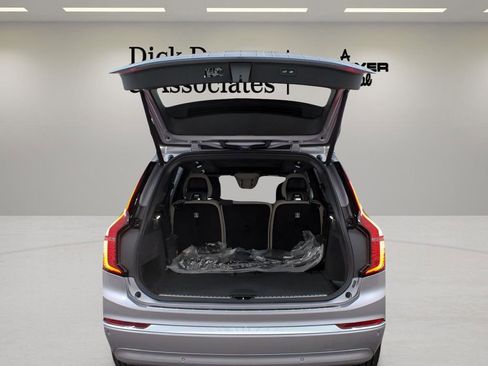 New 2026 Volvo XC90 B6 Plus w/ Protection Package Premier image 30