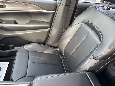 New 2026 Jeep Grand Cherokee Limited w/ Limited Altitude Package image 27