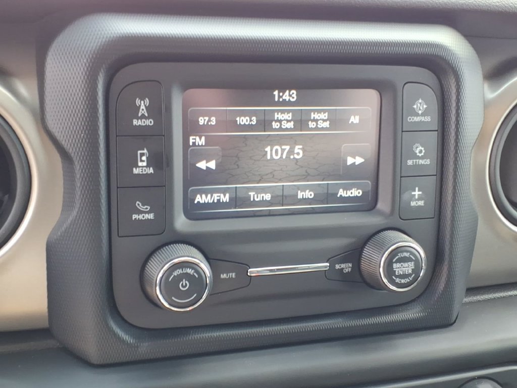 Used 2018 Jeep Wrangler Sport AWD/4WD image 16