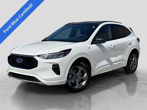 Certified 2024 Ford Escape ST-Line w/ Tech Pack #1 AWD/4WD image 1