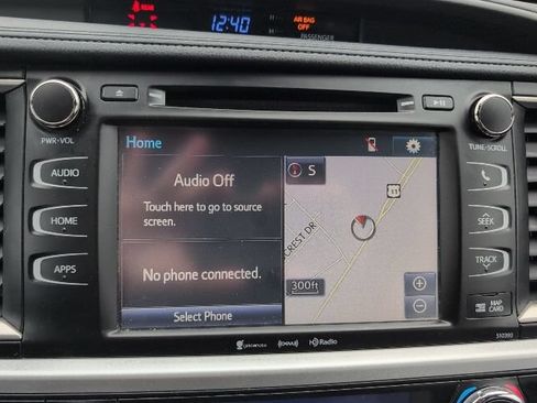 Used 2019 Toyota Highlander SE AWD/4WD image 23