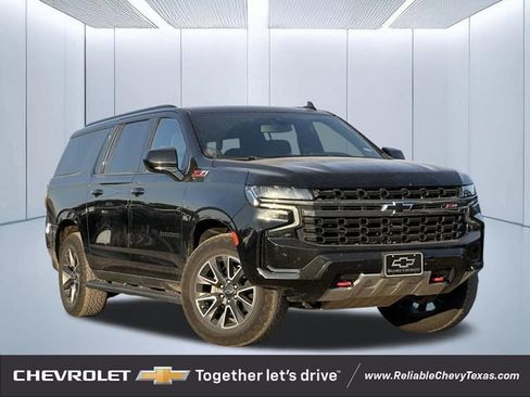 Used 2022 Chevrolet Suburban Z71 AWD/4WD image 1