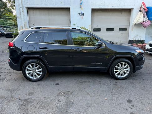 Used 2014 Jeep Cherokee Limited AWD/4WD image 10