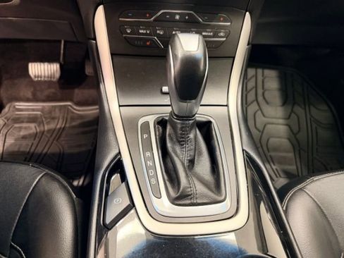 Used 2015 Ford Edge SEL w/ Equipment Group 201A AWD/4WD image 26