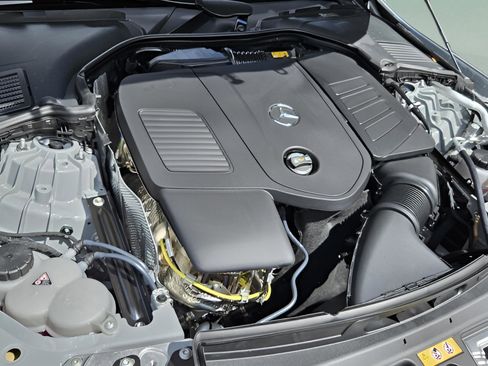 New 2026 Mercedes-Benz CLE 300 4MATIC Cabriolet image 32