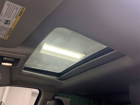 Used 2015 RAM 2500 Laramie w/ Convenience Group image 18