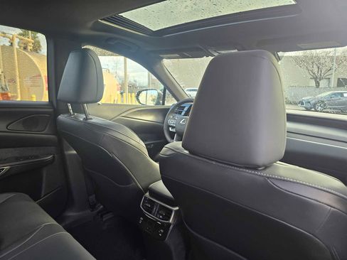 Certified 2026 Lexus RX 350h w/ Convenience Package image 15