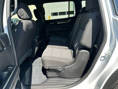 New 2026 GMC Acadia Elevation AWD/4WD image 18