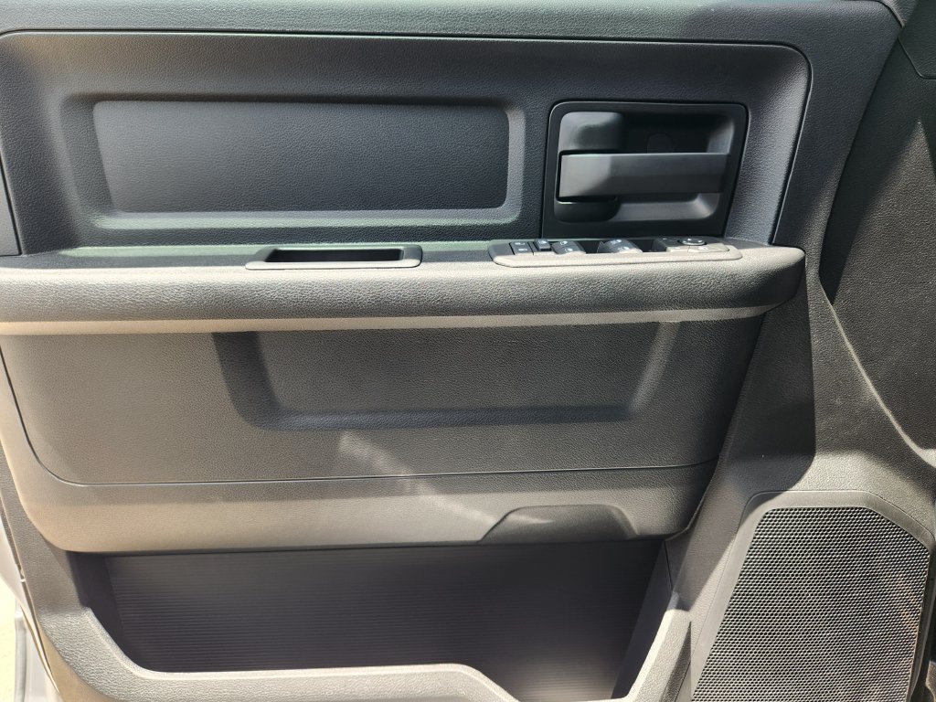 New 2026 RAM 3500 Tradesman AWD/4WD image 17