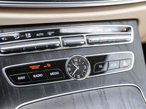 Used 2018 Mercedes-Benz E 400 Cabriolet image 32