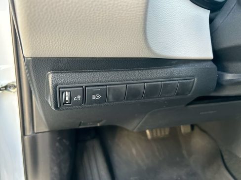Used 2023 Toyota Corolla LE FWD image 13