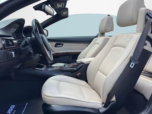 Used 2011 BMW 335i Convertible w/ Premium Pkg RWD image 12