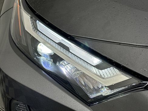 Used 2025 Toyota RAV4 LE FWD image 9