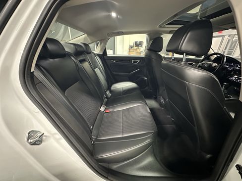 Used 2022 Honda Civic Touring image 22
