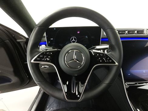 Used 2023 Mercedes-Benz S 580 4MATIC Sedan w/ AMG Line image 12