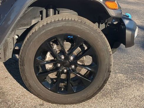 Used 2023 Jeep Wrangler Sahara 4xe w/ Cold Weather Group image 10