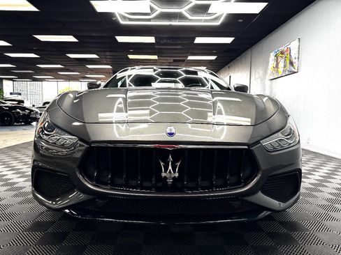Used 2021 Maserati Ghibli S image 3