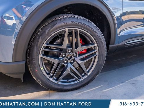 New 2026 Ford Explorer ST-Line w/ ST-Line Street Pack image 37