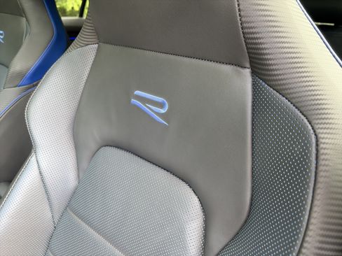 Used 2024 Volkswagen Golf R AWD/4WD image 19