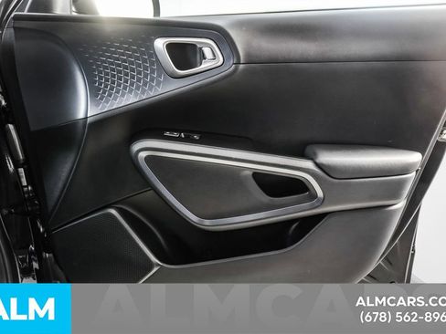 Used 2025 Kia Soul EX image 44