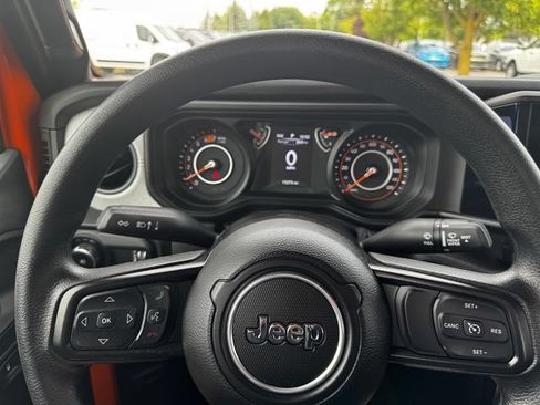 Certified 2025 Jeep Wrangler Sport AWD/4WD image 20