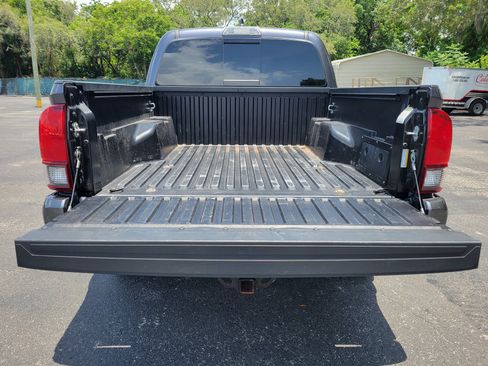 Used 2023 Toyota Tacoma SR5 RWD image 9
