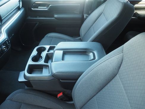 Used 2024 Chevrolet Silverado 2500 LT image 15