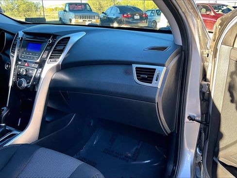 Used 2013 Hyundai Elantra GT w/ Touch & Go Pkg image 18