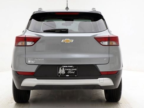 Used 2025 Chevrolet TrailBlazer LT w/ LT Cold Weather Package image 8