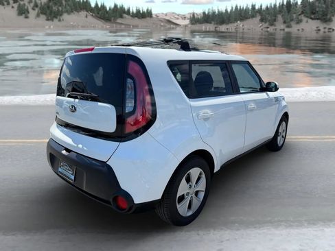 Used 2016 Kia Soul EV image 3