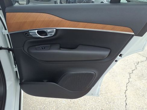 Certified 2024 Volvo XC90 B6 Plus w/ Protection Package Premier image 14