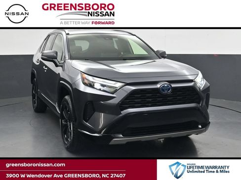 Used 2023 Toyota RAV4 SE AWD/4WD image 1