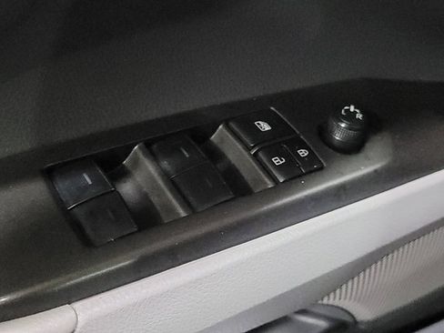 Used 2023 Toyota Camry LE image 27