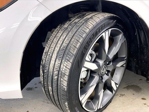 Certified 2025 Honda Civic Sport Touring image 34