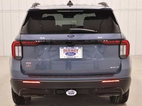 New 2026 Ford Explorer ST-Line w/ ST-Line Street Pack AWD/4WD image 8