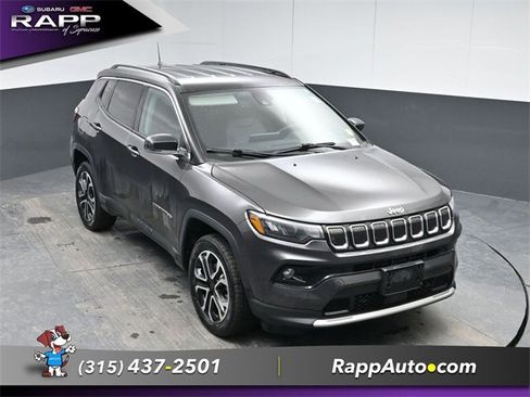 Used 2022 Jeep Compass Limited image 14