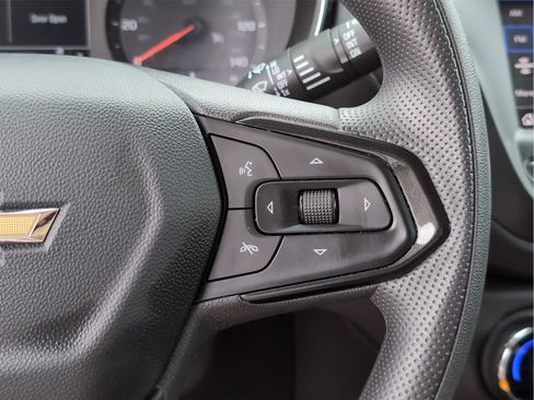 Used 2023 Chevrolet TrailBlazer LT FWD image 26