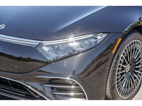 Used 2023 Mercedes-Benz EQS 580 4MATIC Sedan image 8