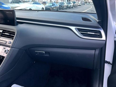 Used 2024 Genesis G70 3.3T Advanced w/ Sport Prestige Package image 18