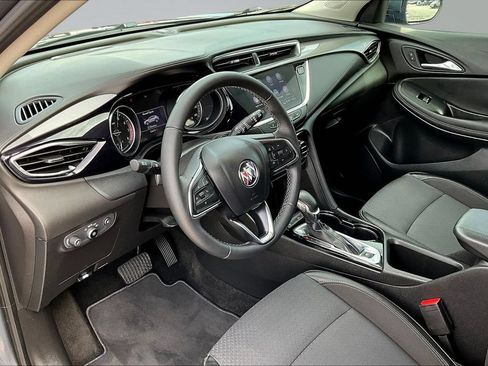 Used 2022 Buick Encore GX Select w/ Sport Touring Package FWD image 18