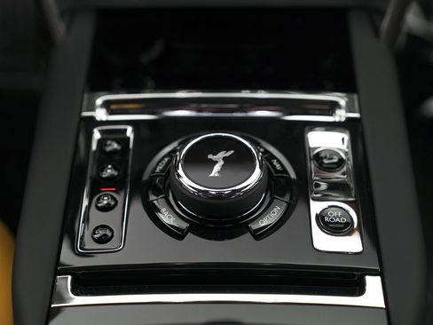 New 2026 Rolls-Royce Cullinan image 28