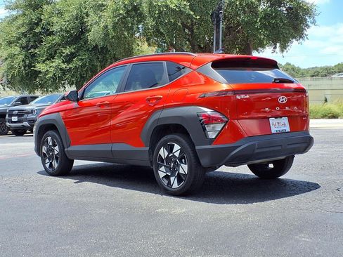 Used 2024 Hyundai Kona SEL AWD/4WD image 8