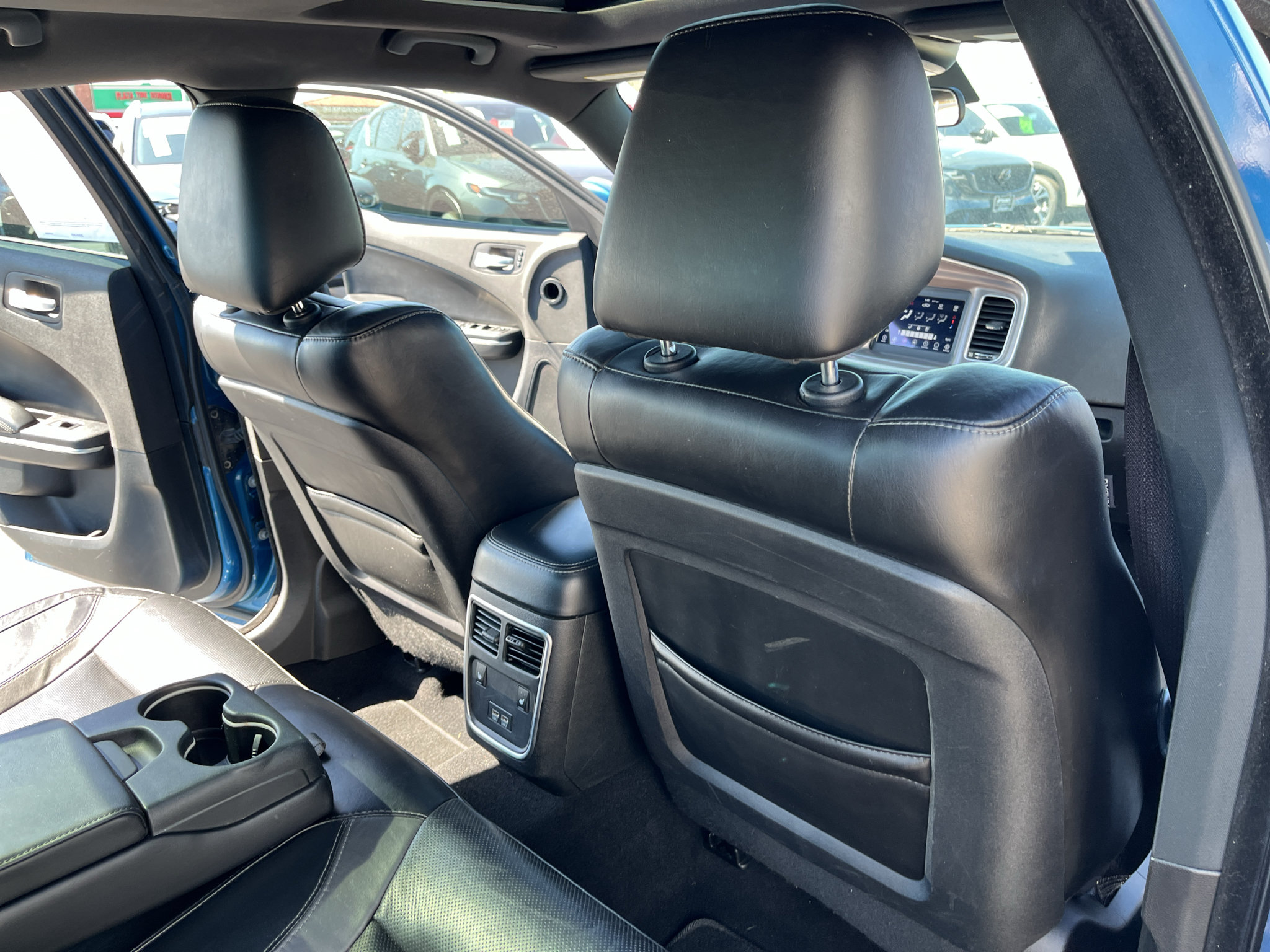 Used 2022 Dodge Charger SXT w/ Leather Interior Group RWD image 37