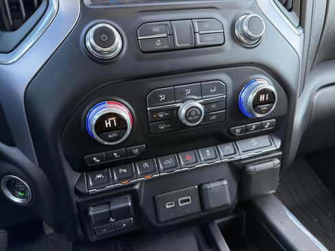 Used 2019 GMC Sierra 1500 SLT w/ SLT Premium Plus Package image 20