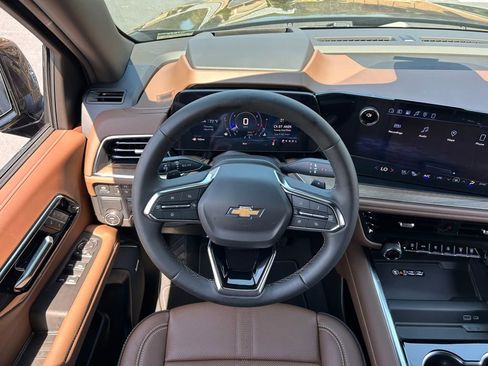 New 2026 Chevrolet Suburban High Country RWD image 25