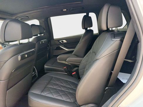 New 2027 BMW X7 xDrive40i AWD/4WD image 14