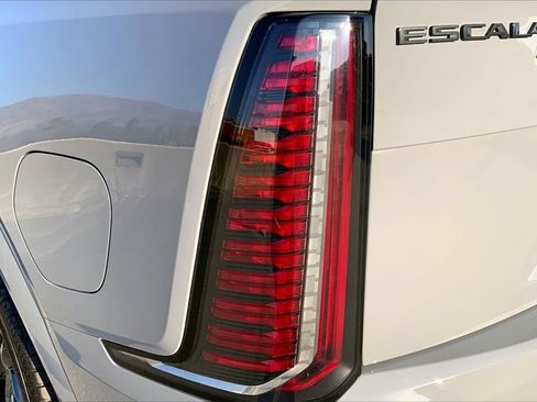 New 2026 Cadillac Escalade IQL Sport 1 w/ LPO, ONYX Package image 15